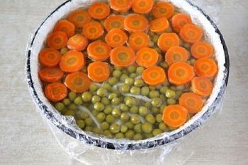 Заливное из курицы. 05