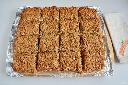 Пирог с семечками подсолнечника. 08