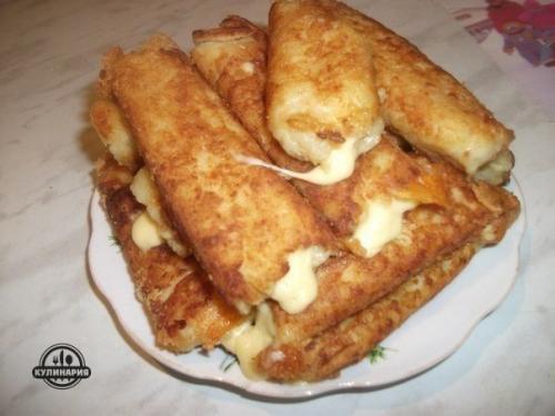 Картофельные палочки с сыром.