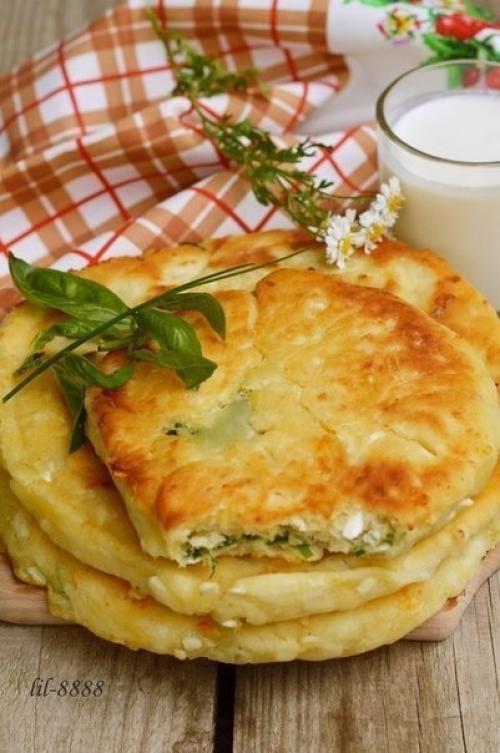 Сырные лепешки с разными начинками. 04