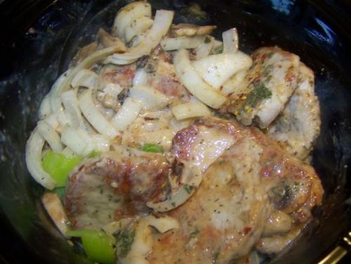 Тушеная свинина с грибами в мультиварке. 05