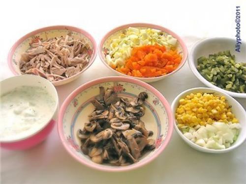 Ох, и вкуснючий салатик я нашла на просторах инета. 07