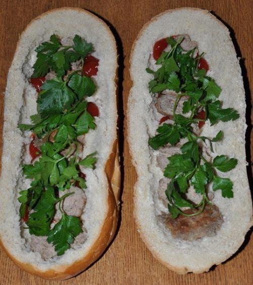 Фаршированный батон.  Ингредиенты: 01