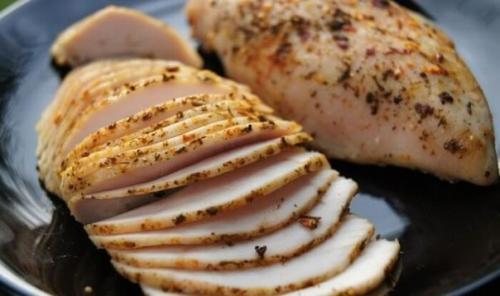 Пастрома из куриной грудки.