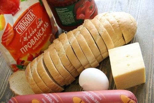 Горячие бутерброды с колбасой, сыром и яйцом. 01