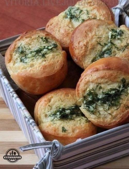 Чесночные булочки.  Тесто на 12 булочек: 01