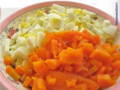 Ох, и вкуснючий салатик я нашла на просторах инета. 03