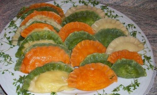 Цветное тесто для пельменей и необычные начинки!