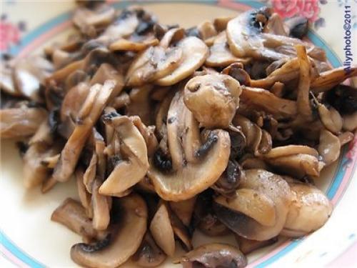 Ох, и вкуснючий салатик я нашла на просторах инета. 01