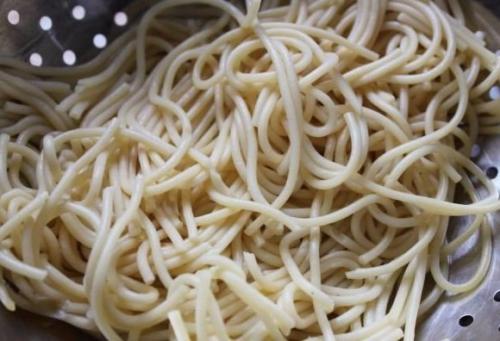 Спагетти с курицей в сливочном соусе. 08