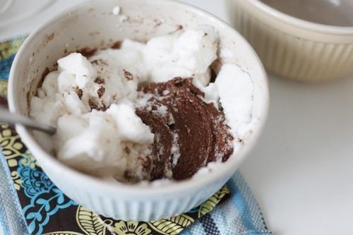 Шоколадный пирог с абрикосовым вареньем. 04 Шоколадный пирог с абрикосовым вареньем. 04