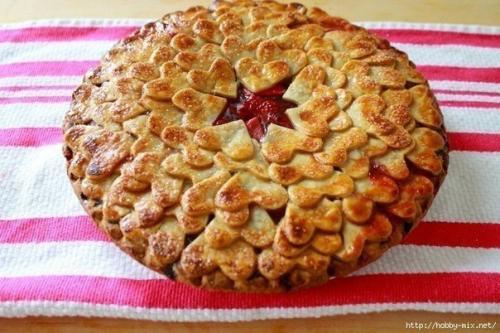 Клубничный сердечный пирог.