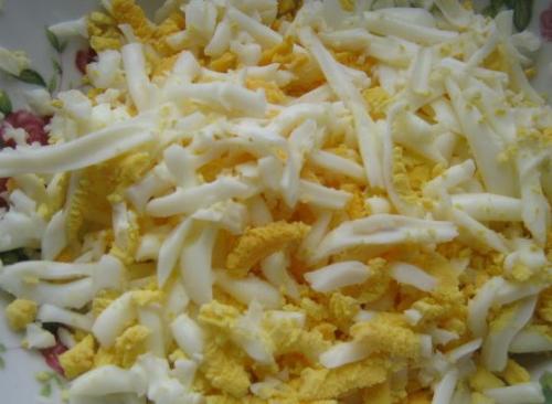 Салат из свеклы аппетитный. 05