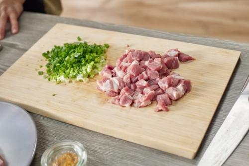 Рецепт жареного риса со свининой. 01