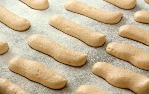 Бисквитное печенье сaвоярди. 01