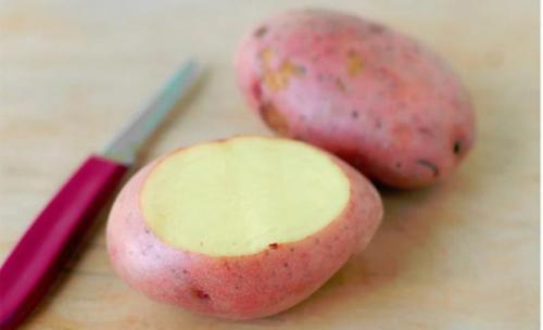 Интересный рецепт запеченной картошки с золотистой корочкой. 01