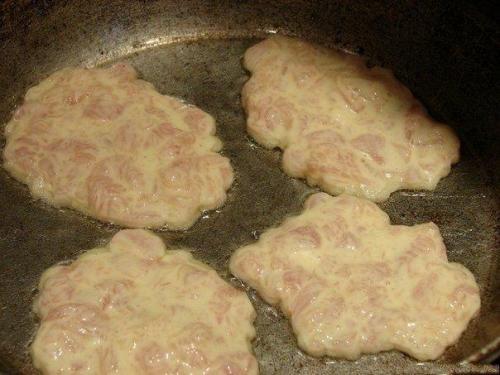 Вкусные оладьи из курицы. 03
