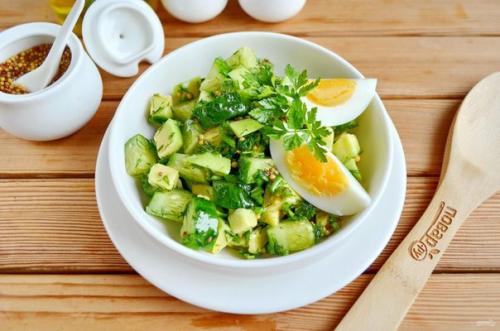 Весенний салат с авокадо и огурцом. 06