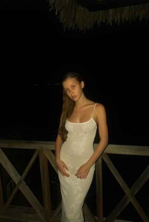 Ваня Дмитриенко столкнулся с жёсткой критикой после того, как назвал актрису Анну пересильд секс - символом.  