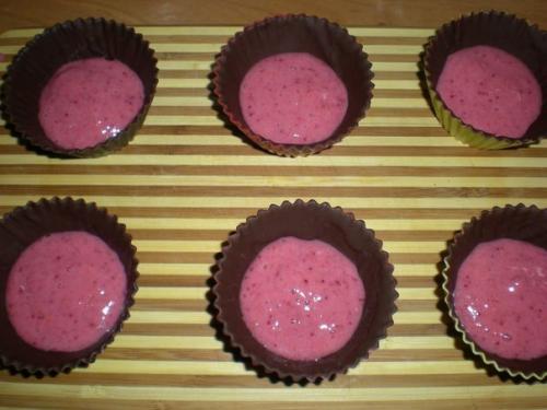 Шоколадные корзинки с клубникой и сливками. 03