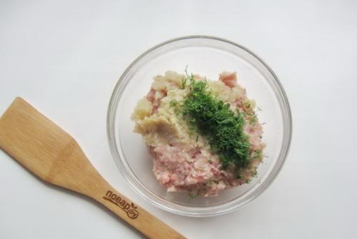 Пельмени самолепные.  Ингредиенты: 03