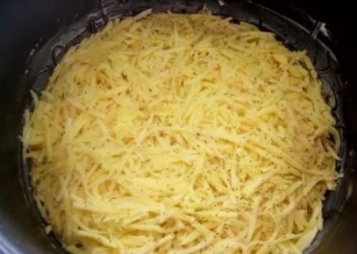Картофельная запеканка с сосисками и сыром в МУЛЬТИВАРКЕ. 06
