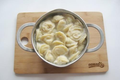 Пельмени самолепные.  Ингредиенты: 05