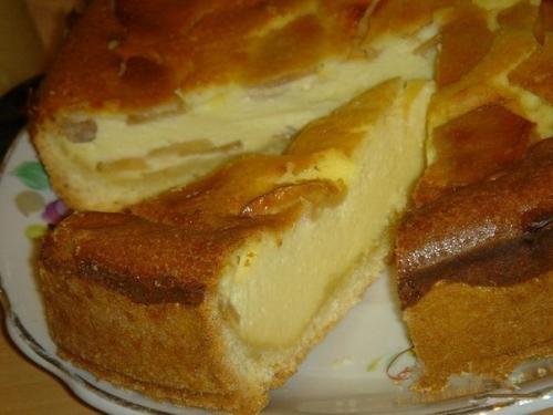 Низкокалорийная творожно - яблочная запеканка с корицей.