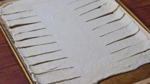 Яичница - болтунья в слоеном тесте к завтраку. 01