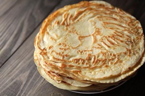 Блинный торт с лососем и сыром. 04