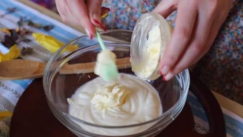 Глазированные сырки.  Ингредиенты: 04