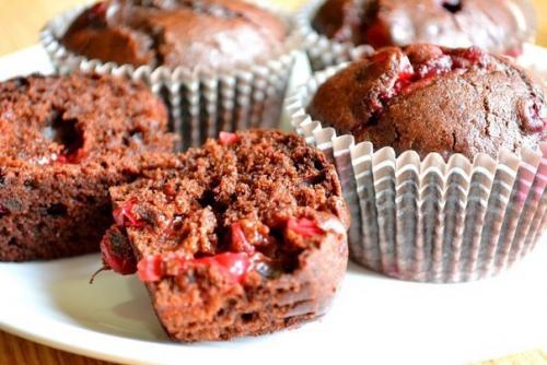 Постные кексики с клюквой.