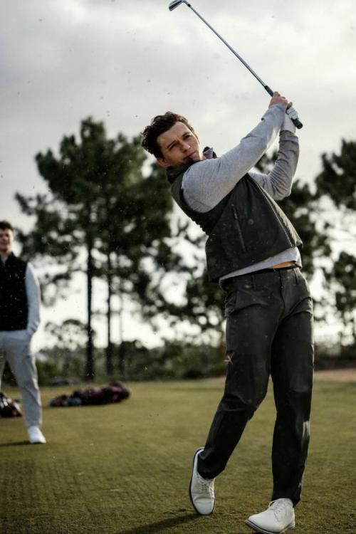 Новая съёмка тома холланда для бренда Vuori и глянца GQ. 01