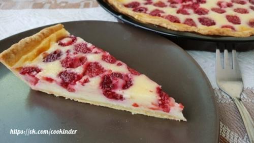 Малиновый открытый пирог со сметанной заливкой. 01