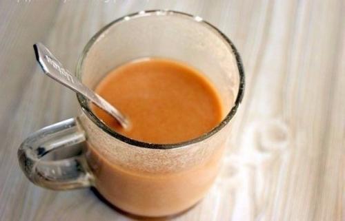 Гуляш с подливой и картофельным пюре. 03
