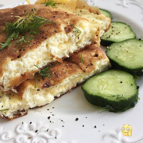 Любимый творожный омлет - подходит для любого приёма пищи!