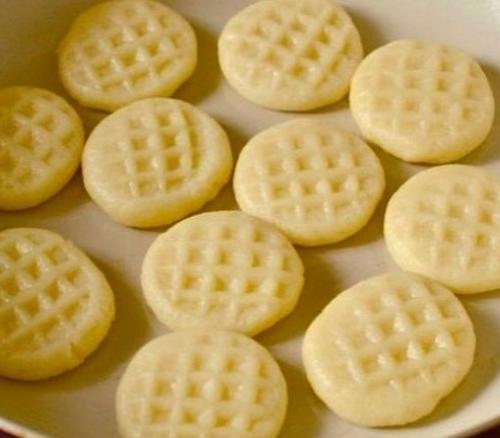 Посмотрите какой классный и очень простой рецепт печенья на сковороде. 03