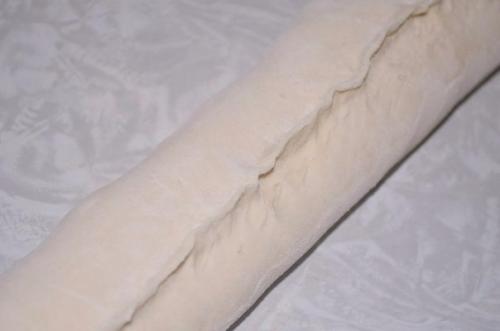 Слоенки с творожной начинкой и изюмом. 04