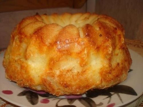 Обезьяний Хлеб с сыром и чесноком.