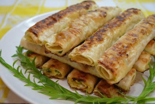 Лаваш с яйцом и сыром.