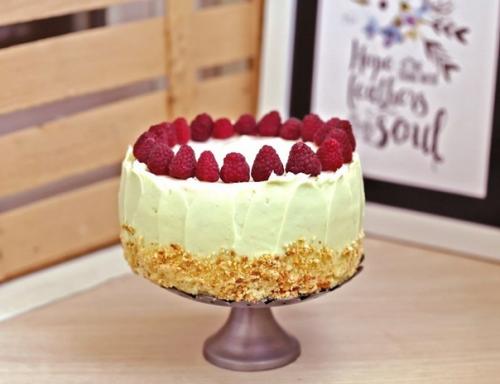 Торт - суфле. Украшение можно на свой вкус сделать. 05