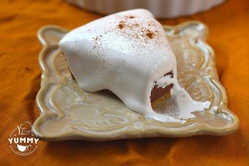 Тарт с шоколадной начинкой и белковым кремом. 06