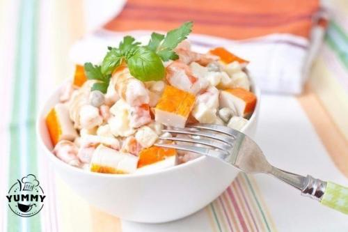 Топ - 3 необычных салата из крабовых палочек.