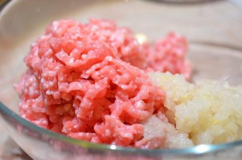 Тефтельки с подливкой по-детсадовски. 01