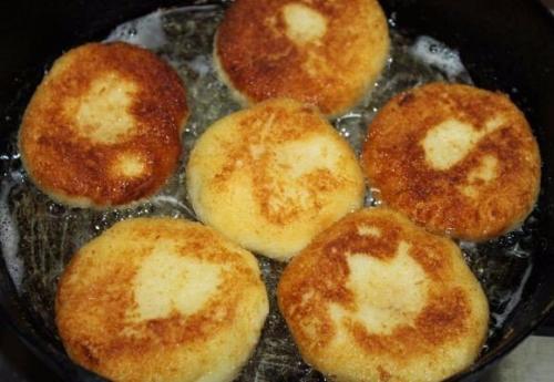 Манники жареные.   Ингредиенты: 08