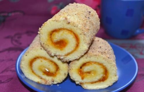 Рулеты с фруктовой начинкой.