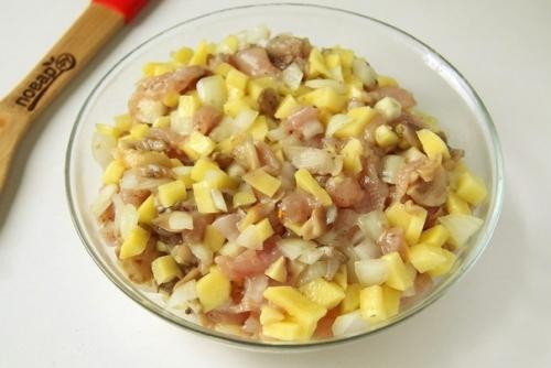 Пирог с картошкой, грибами и курицей. 02 Пирог с картошкой, грибами и курицей. 02