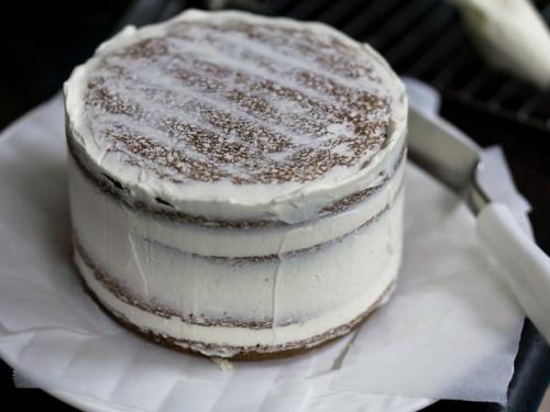 Миндальный торт с клубникой. 05