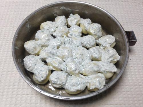Молодой картофель под сметанным соусом. 02