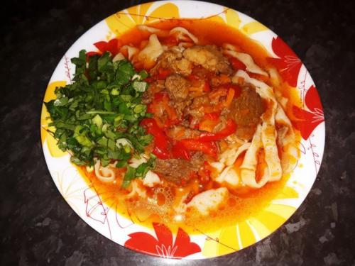 Сытный лагман к обеду.